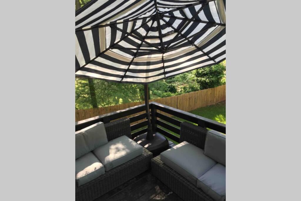 Modern Home:3 Bedroom;2.5 Bath Near M-Benz Stadium アトランタ エクステリア 写真