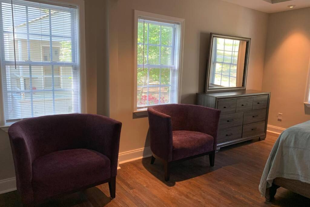 Modern Home:3 Bedroom;2.5 Bath Near M-Benz Stadium アトランタ エクステリア 写真